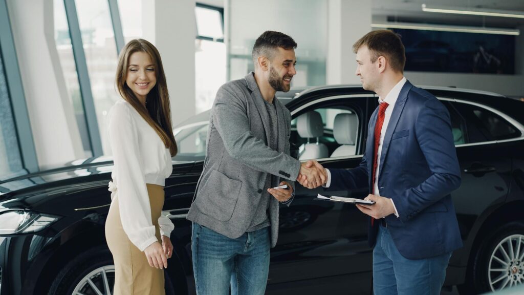 An image depicting someone negotiating with a towing service representative — negotiating towing costs Las Vegas
