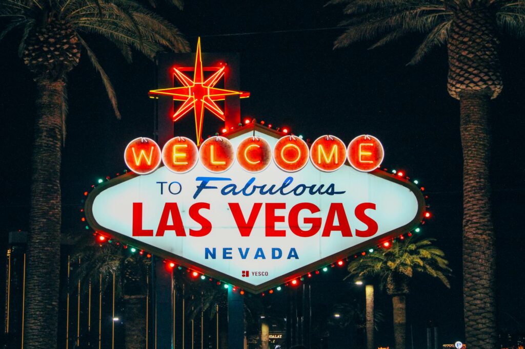 An infographic detailing average towing costs in Las Vegas, useful for negotiating towing costs Las Vegas