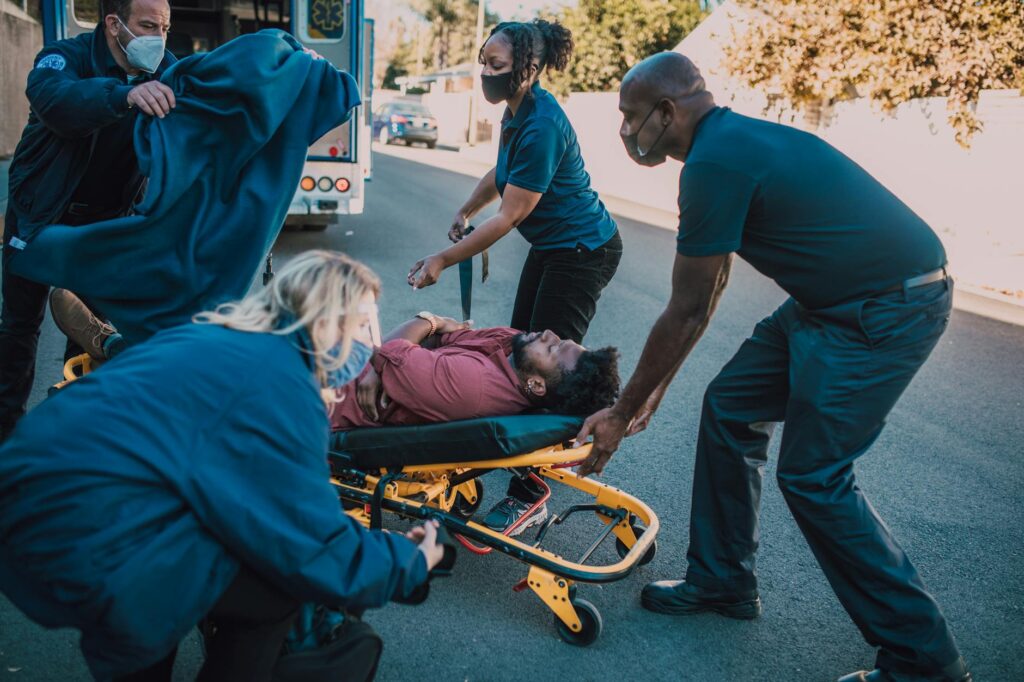 photo of a roadside assistance team helping a driver — emergency towing Las Vegas