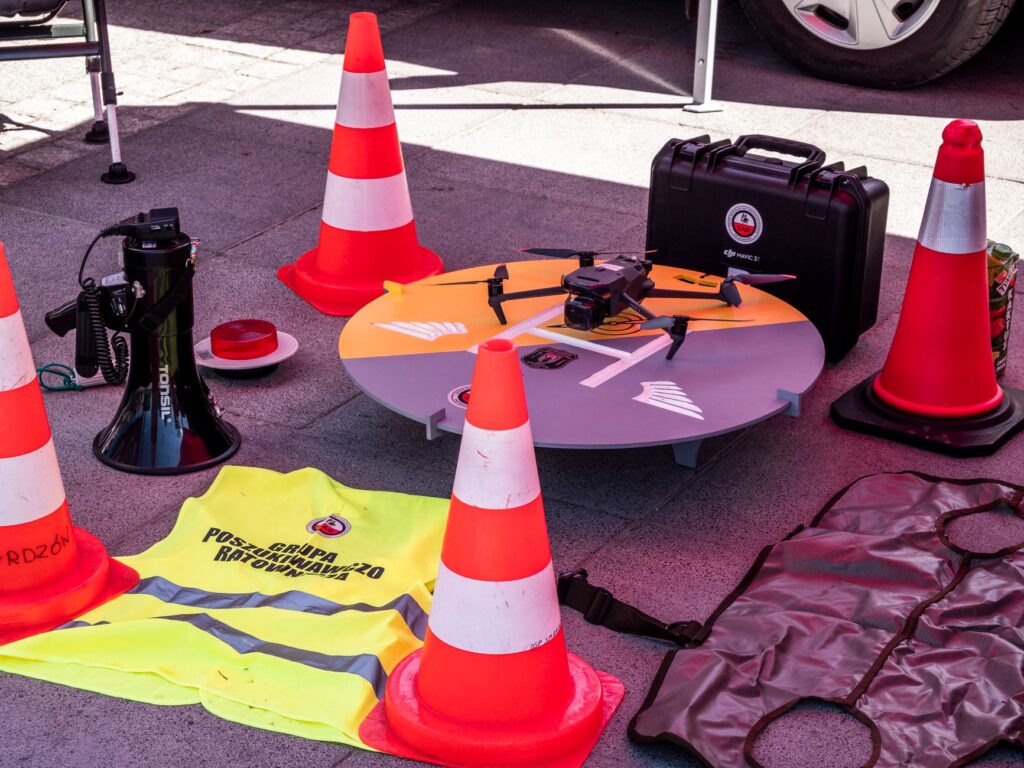 An image showing safety equipment, like cones and flares, at a breakdown site. — emergency towing Las Vegas