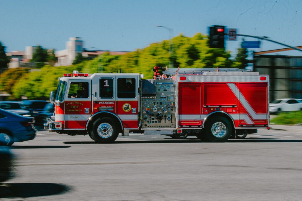 Image of a towing truck on a busy Las Vegas street, emphasizing emergency services. — emergency towing Las Vegas