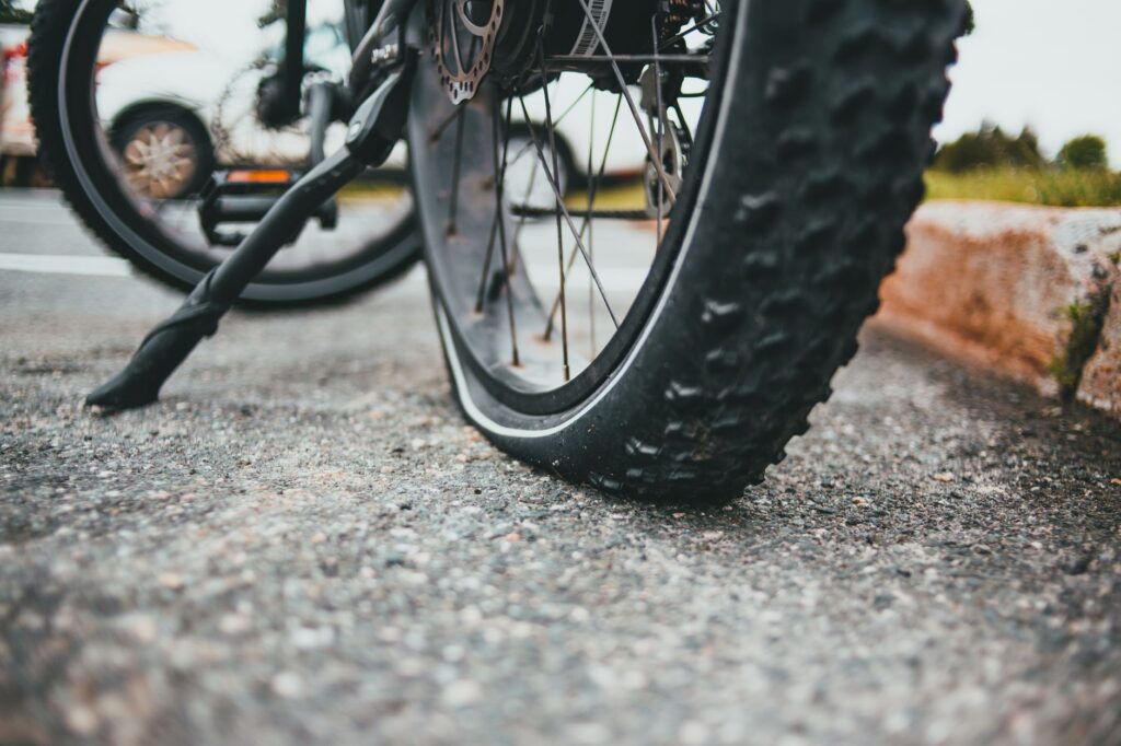 Visual representation of common roadside issues like flat tires or overheating. — towing near airport las vegas